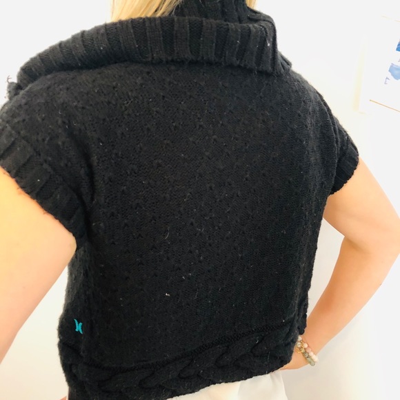 Hurley black knit bolero with large collar - Picture 3 of 4